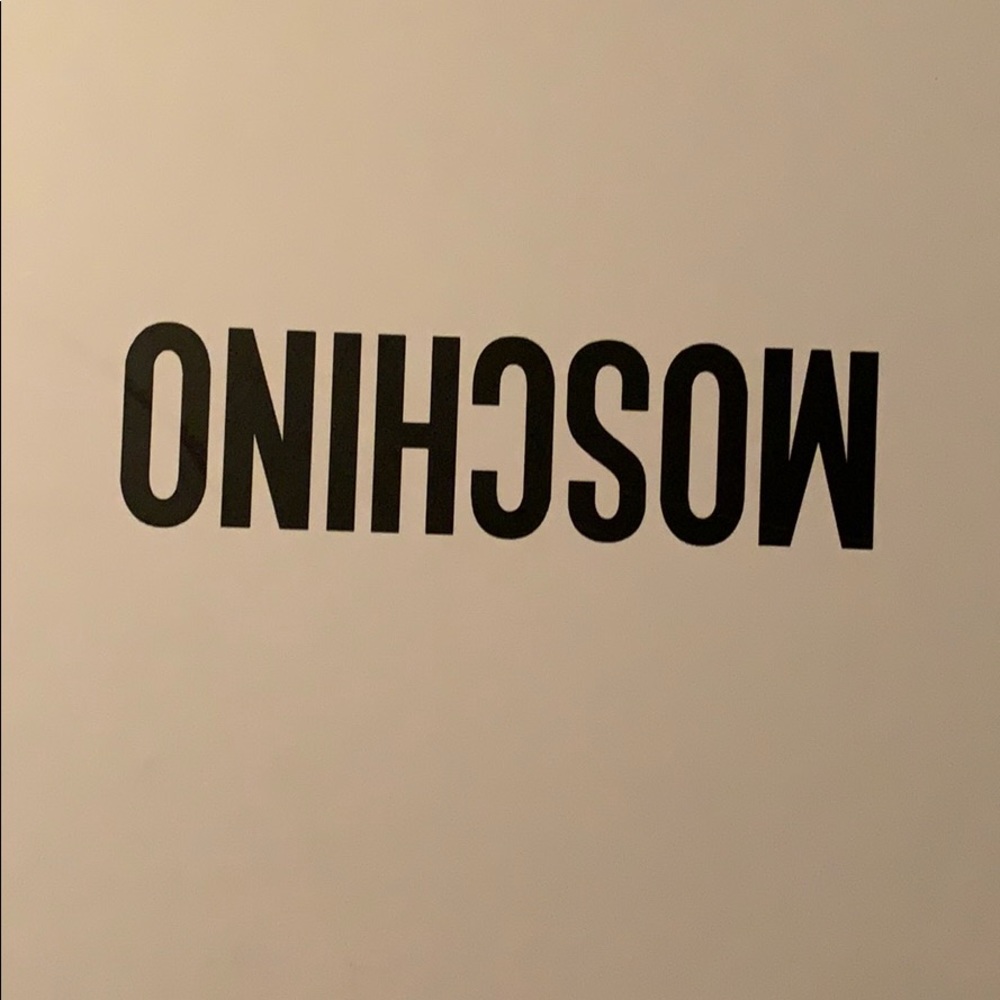 Classic large Moschino Shaw scarf wrap